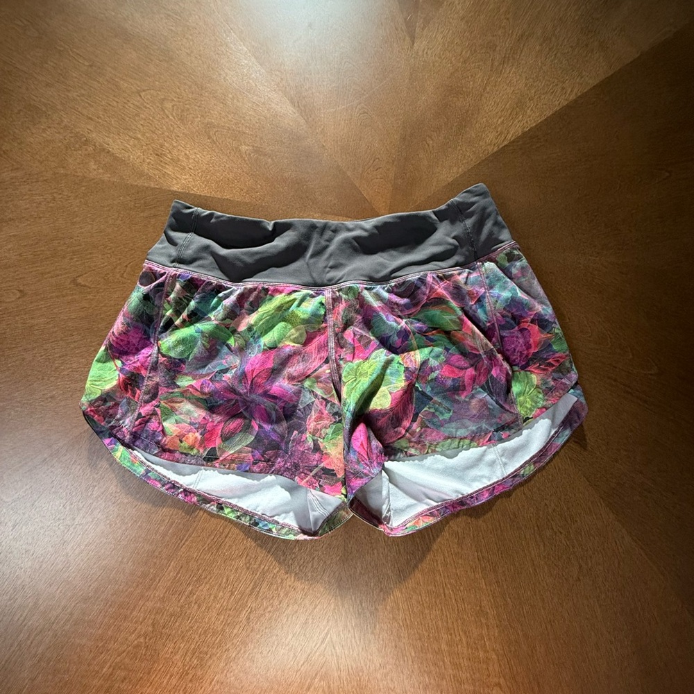 Lululemon Speed Up shorts 4”
